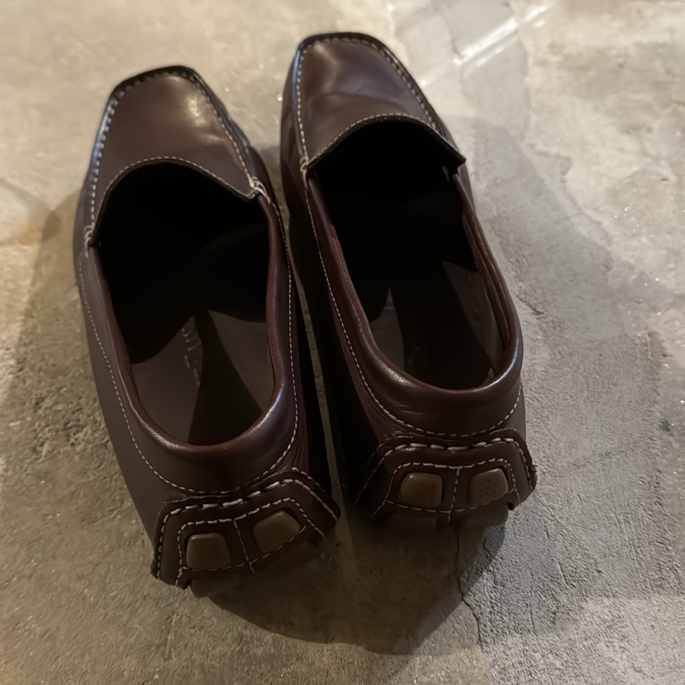 COLE HAAN….. Brown driving moccasins. - Picture 4 of 4